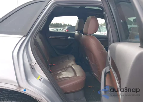 2016 Audi Q3 2.0T Premium Plus z USA, uszkodzony, nr VIN WA1EFCFS0GR000837